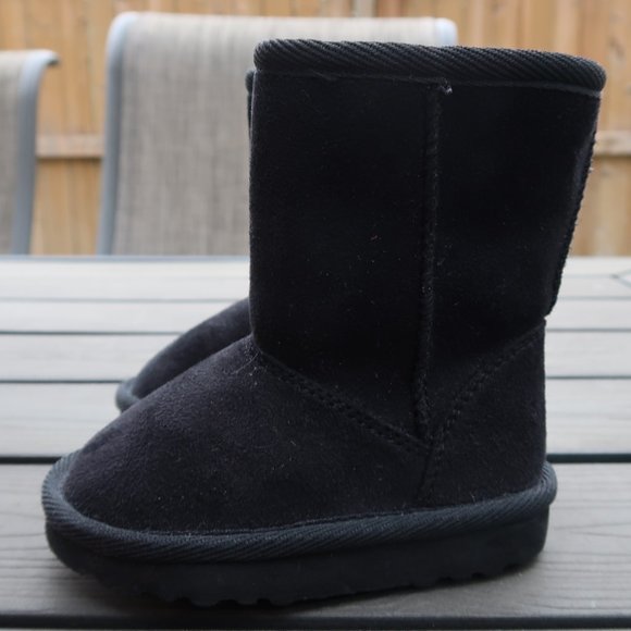 Children's Place UGG Look a like - Picture 2 of 6